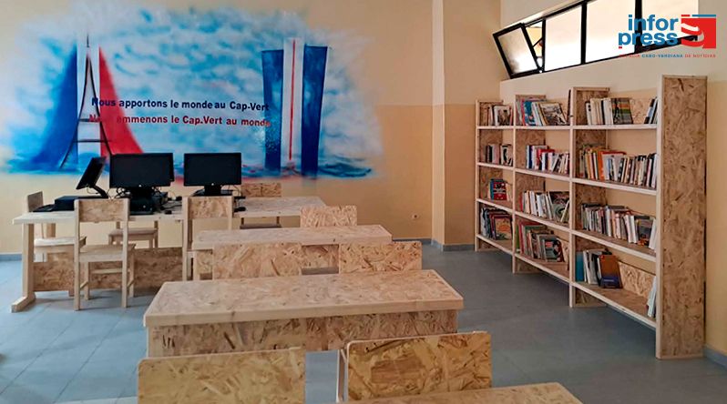 Clube de francês aproxima jovens de São Miguel da diáspora e da cultura francófona