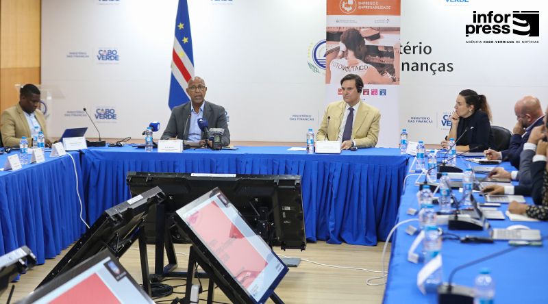 Governo quer continuidade do apoio do Luxemburgo para desenvolver formação profissional – ministro 