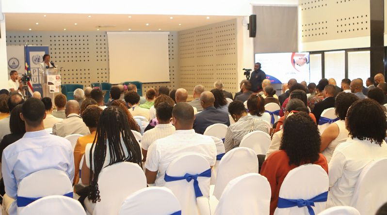 Ministra diz que tribunais recebem cerca de 12 mil processos anualmente e procuradorias mais de 20 mil