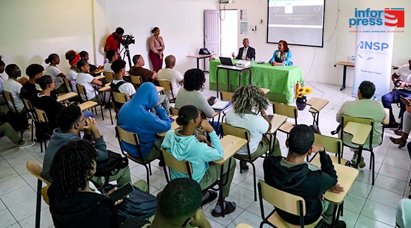 INSP promove actividade de sensibilização com alunos da Escola Pedro Gomes sobre o cancro   