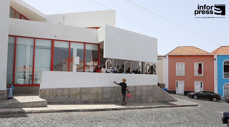 São Filipe: Correios de Cabo Verde promovem conversa sobre era digital e instalação do primeiro cacifo na ilha