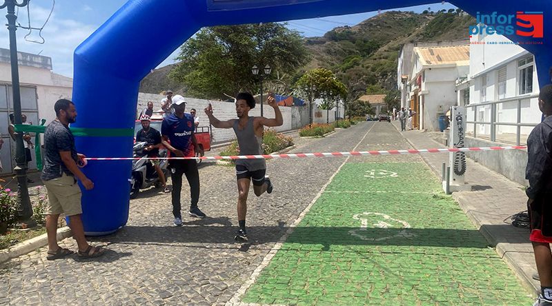 Independência/50 Anos: Daniel Ramos sagra-se campeão de atletismo na ilha Brava