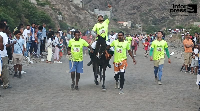 Ribeira Grande: Cavalo Xerife vence corrida de Santa Cruz 2026 e consagra Mitcha Fortes como melhor jóquei