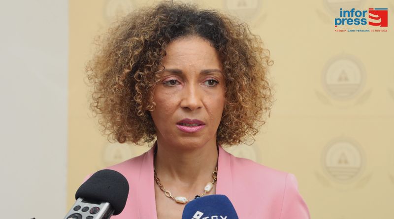 Primeira-dama em missão aos EUA com projecto Fazenda Esperança e apoios para com São vicente na agenda