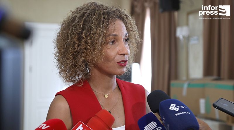 Primeira-dama desloca-se à Serra Leoa para participar no lançamento da campanha sobre “Mudanças Climáticas e Conflitos”