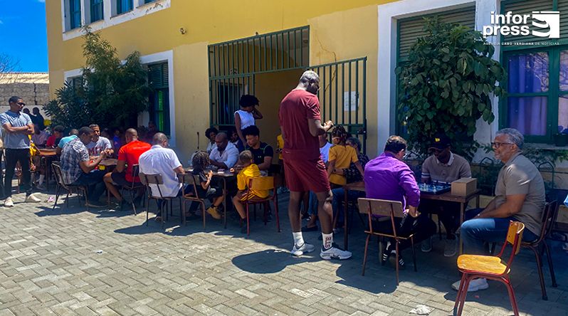 Pais cabo-verdianos realçam importância da proximidade e do papel educativo na vida dos filhos