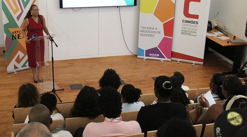 Projecto ArtCultura Nexus impulsiona inclusão social e profissionalização de artistas em Santiago - gestora