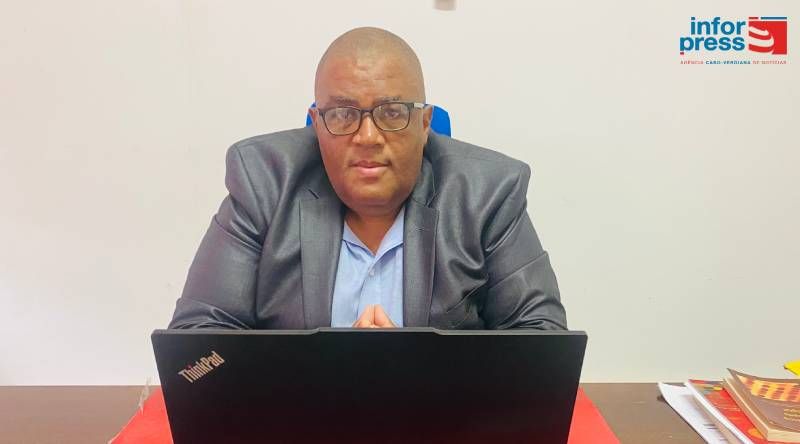 Director da RCV demarca-se do comunicado do Conselho de Redacção da TCV e RCV