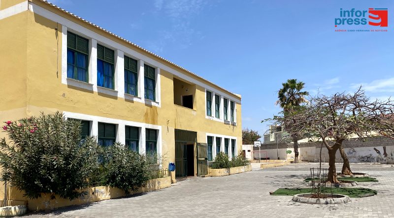 Escola EBI Nova Assembleia assinala Dia do Pai com actividades para reforçar envolvimento paterno (c/áudio)