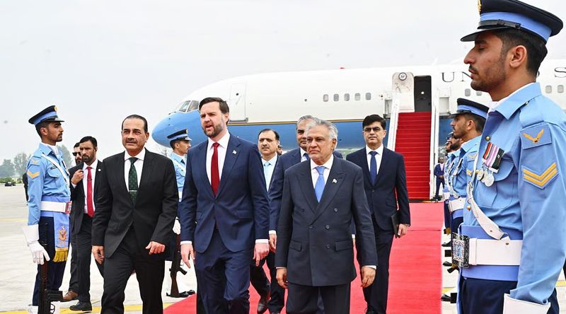 EUA abandonam negociações com Irão e JD Vance regressa a Washington sem acordo