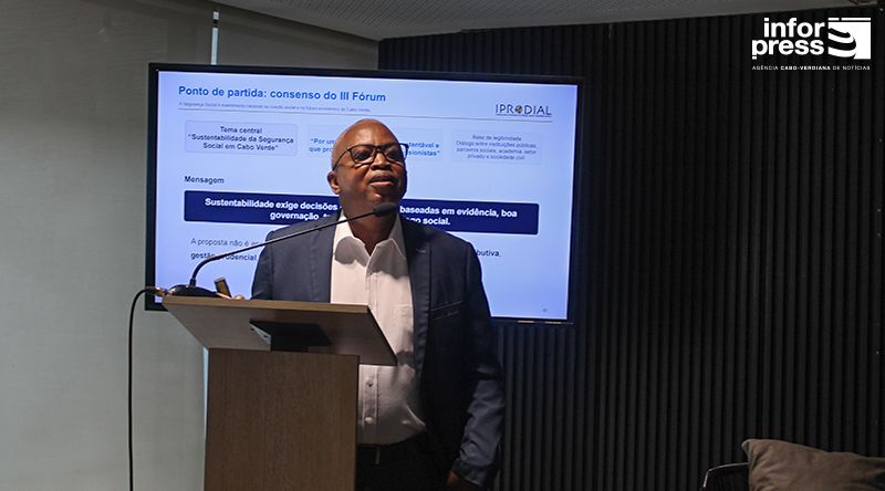 Fórum recomenda alargamento da cobertura contributiva e melhoramento da gestão do sistema da segurança social