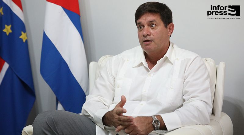 ENTREVISTA: Cuba agradece “apoio firme” de Cabo Verde na luta pelo fim do bloqueio norte-americano (c/vídeo)