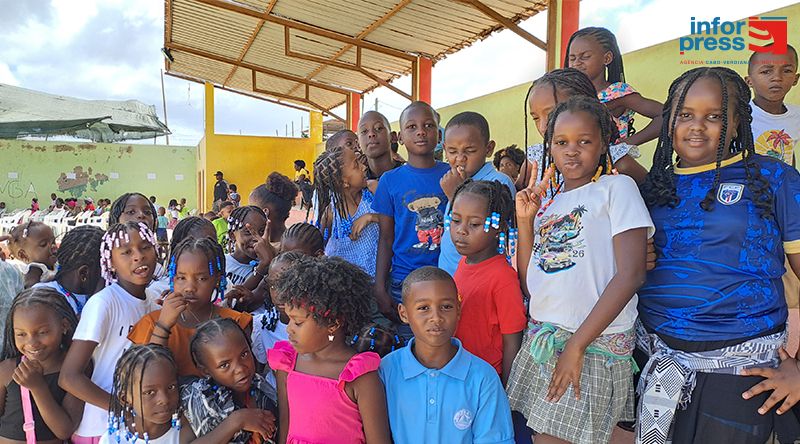 Santa Cruz: Programa de Verão da Zona Sul capacita 70 adolescentes em línguas e actividades culturais