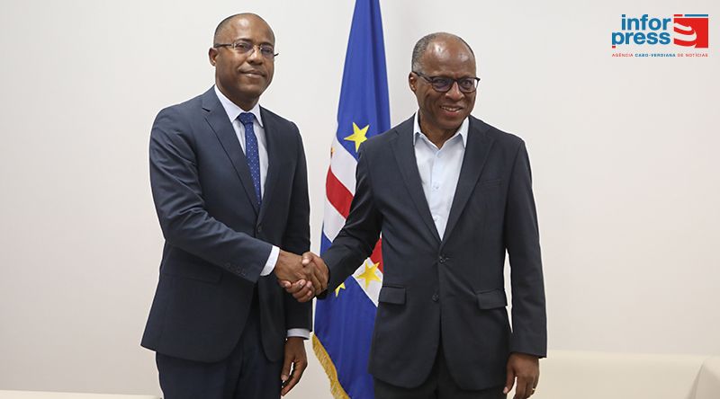 Francisco Carvalho e Ulisses Correia e Silva iniciam processo de transição governativa