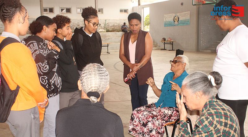 Brava: Projecto “Actividades Desportivas na 3ª idade”   junta estudantes e idosos para  promover a intergeracionalidade