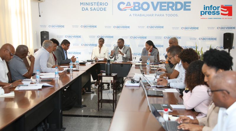 Profissionais de saúde com aumento salarial até 40% e subsídio de risco – porta-voz sindical
