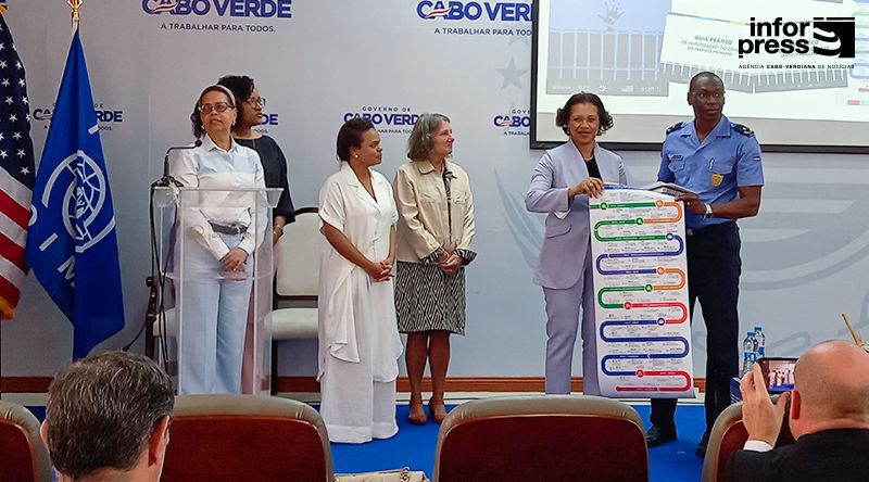 Instituições recebem da OIM materiais de procedimentos operacionais contra tráfico de pessoas em Cabo Verde