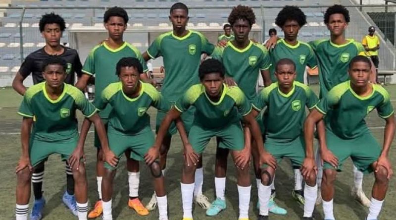 Futebol/Campeonato Sub-17: Escola Vitória (Maio) e Epif (Santiago Sul) garantem passagem às meias-finais 