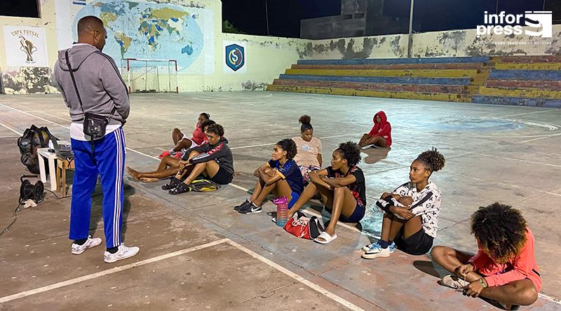 Porto Novo/Desporto: Escola de iniciação Rildo Tavares inicia projecto de futebol e futsal feminino