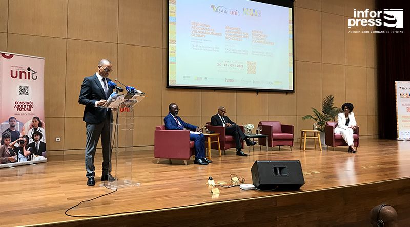 Especialistas africanos debatem ideias para projectar soluções e construir narrativas de esperança no continente