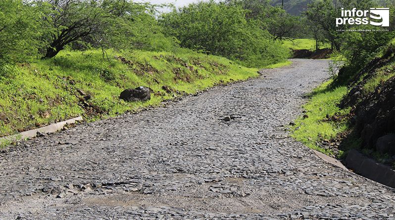 São Filipe: Reabilitação da estrada de acesso à Cadeia Regional do Fogo arranca com investimento de sete mil contos