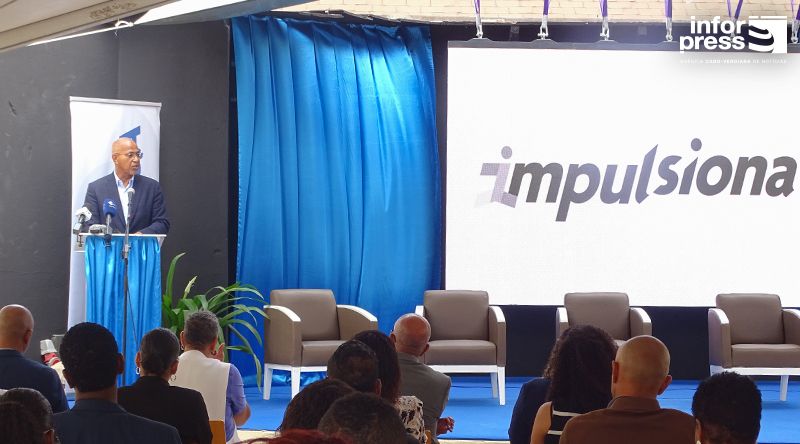 Ministro destaca ilha do Sal como “pilar do turismo” e pede “maior integração” da economia local