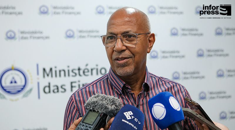 Eurico Monteiro defende maior participação da sociedade civil na preparação do III Plano de Acção Nacional
