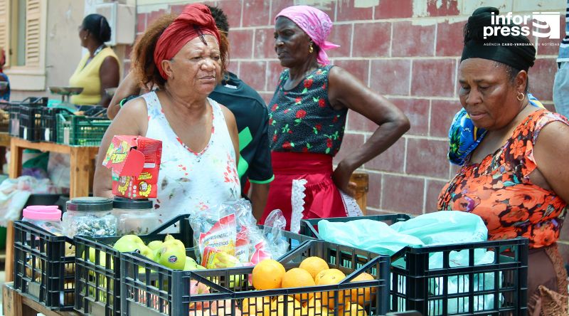 Maio: Comerciantes enaltecem Feira Finka Pé mas lamentam falta de chuva