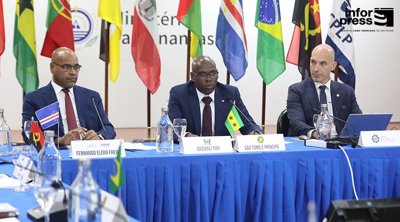 CPLP: Ministros do Trabalho querem facilitar migração laboral no espaço com assinatura do acordo de mobilidade