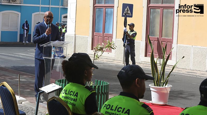 Praia: Autarca enaltece elevação da Polícia Municipal e apela à colaboração na promoção da segurança