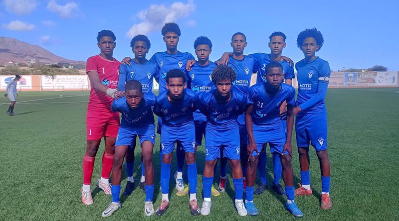 Futebol/Santo Antão Sul: Fiorentina goleia EID Dminguim (11-1) e fica a um ponto do título de sub-17
