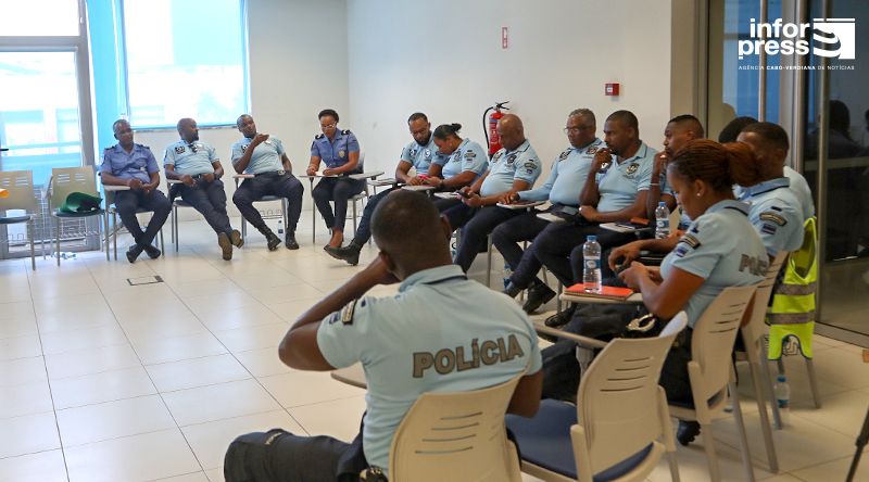 Praia: Agentes da Polícia Nacional em formação para reforçar combate à VBG em Santiago Sul