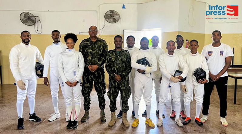 Esgrima:  Associação de Santiago Sul capacita professores e reforça massificação da modalidade