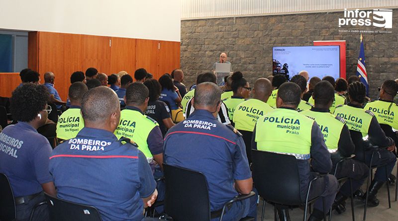 Formador português defende avaliação das necessidades para melhorar resposta dos bombeiros em Cabo Verde (c/áudio)
