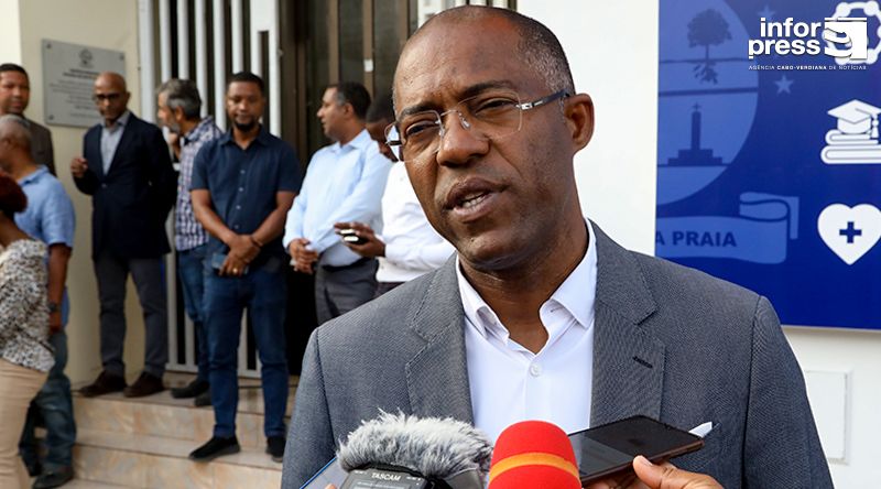 Novo líder de PAICV reitera que vai se manter no cargo de presidente da Câmara Municipal da Praia 