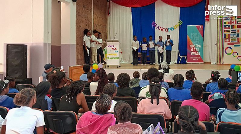 Liceu Amílcar Cabral promove actividades culturais para celebrar o Dia da Francofonia
