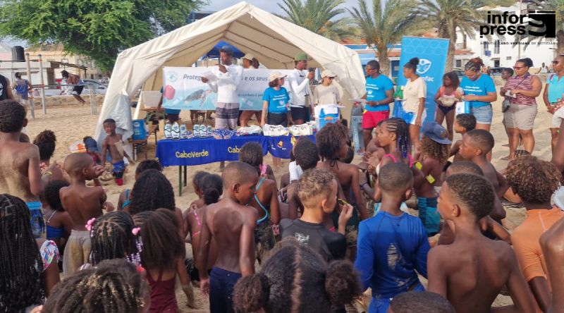 Boa Vista: Fundação Tartaruga encerra com sucesso curso de natação para prevenção de afogamentos