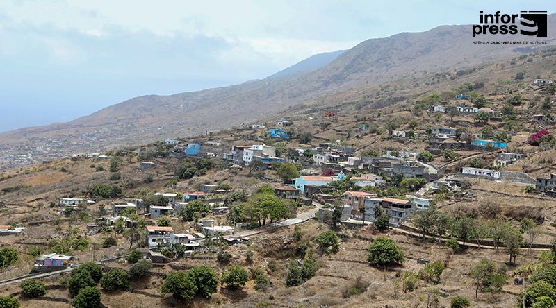 Fogo: Agricultores iniciam sementeira após primeiras chuvas consideradas ainda em quantidade insuficiente