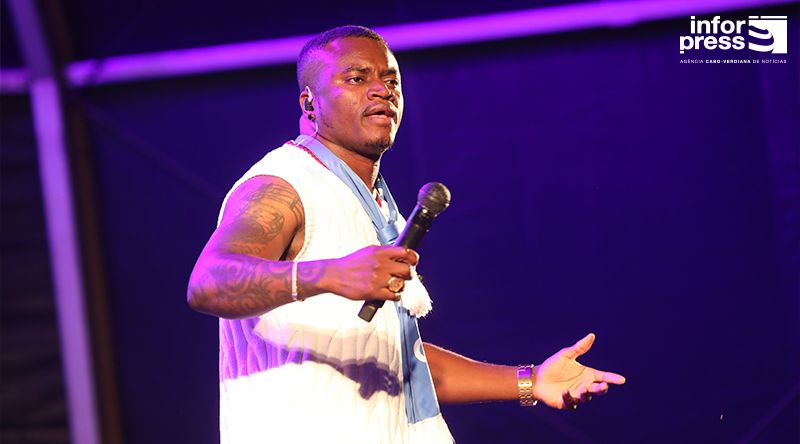 Gamboa 2026: Garry abre festival ao som de “Dja Nu Ba Mundial” e leva público ao rubro