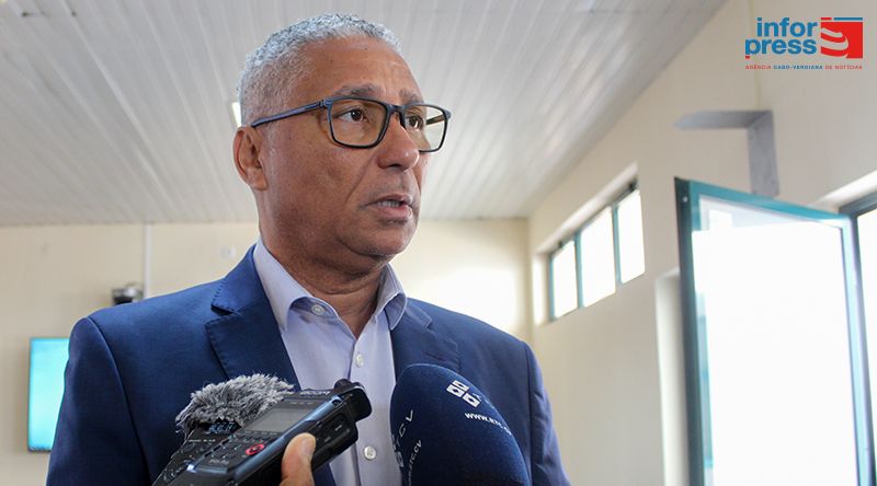 Falta de quórum no parlamento trava discussão da lei do ruído defendida pelo Governo (c/áudio)