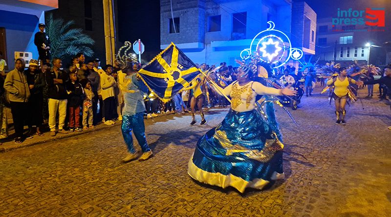 Carnaval/Boa Vista: Grupo "Amor pa Bubista" aquece noite de véspera com desfile dedicado aos signos