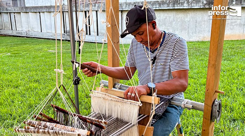 Portugal: Artesão cabo-verdiano pondera abandonar produção de “panu di téra” devido às imitações