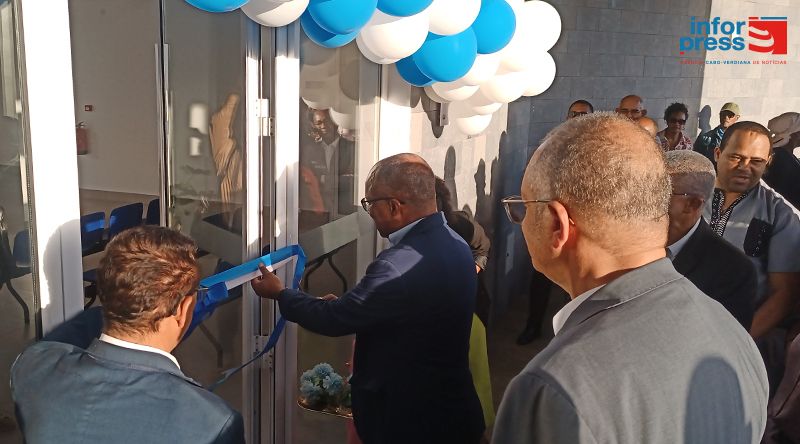 Ilha do Sal: Primeiro-ministro inaugura Centro de Saúde de Palmeira e reafirma aposta nos cuidados primários