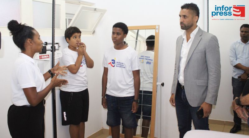 São Vicente: Apetrechamento do CARD vai permitir que jovens atletas desenvolvam mais as capacidades – ministro