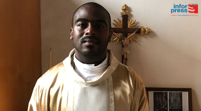 Missa Nossa Senhora da Graça: Novo padre encoraja fiéis a viverem com esperança e sem medo de seguir a Cristo