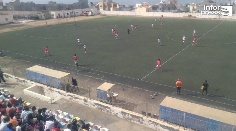 Futebol/Campeonato CV: Paulense e Mindelense empatam sem golos no Estádio João Serra