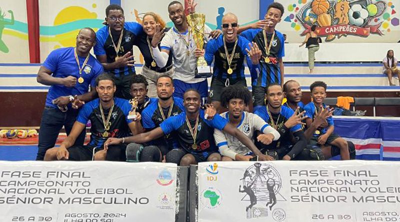 Voleibol/Campeonato CV: Interclube da Praia inicia domingo defesa do título de bicampeão nacional 