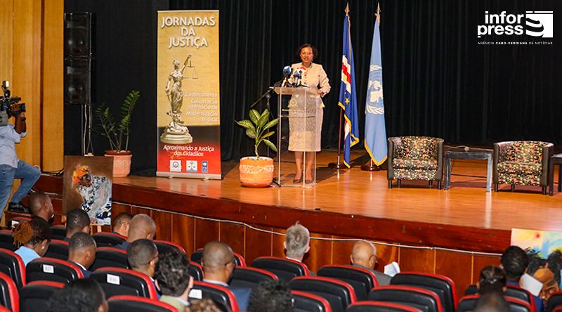 Ministra da Justiça aponta avanços e desafios na modernização do sistema judicial em Cabo Verde