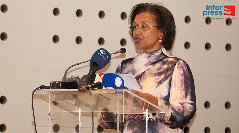 Ministra da Justiça pede “envolvimento maior” de instituições no combate a crimes financeiros