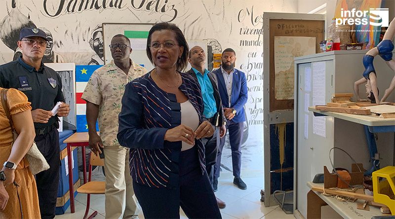 Ministra da Justiça destaca avanços na humanização e requalificação da Cadeia Central da Praia